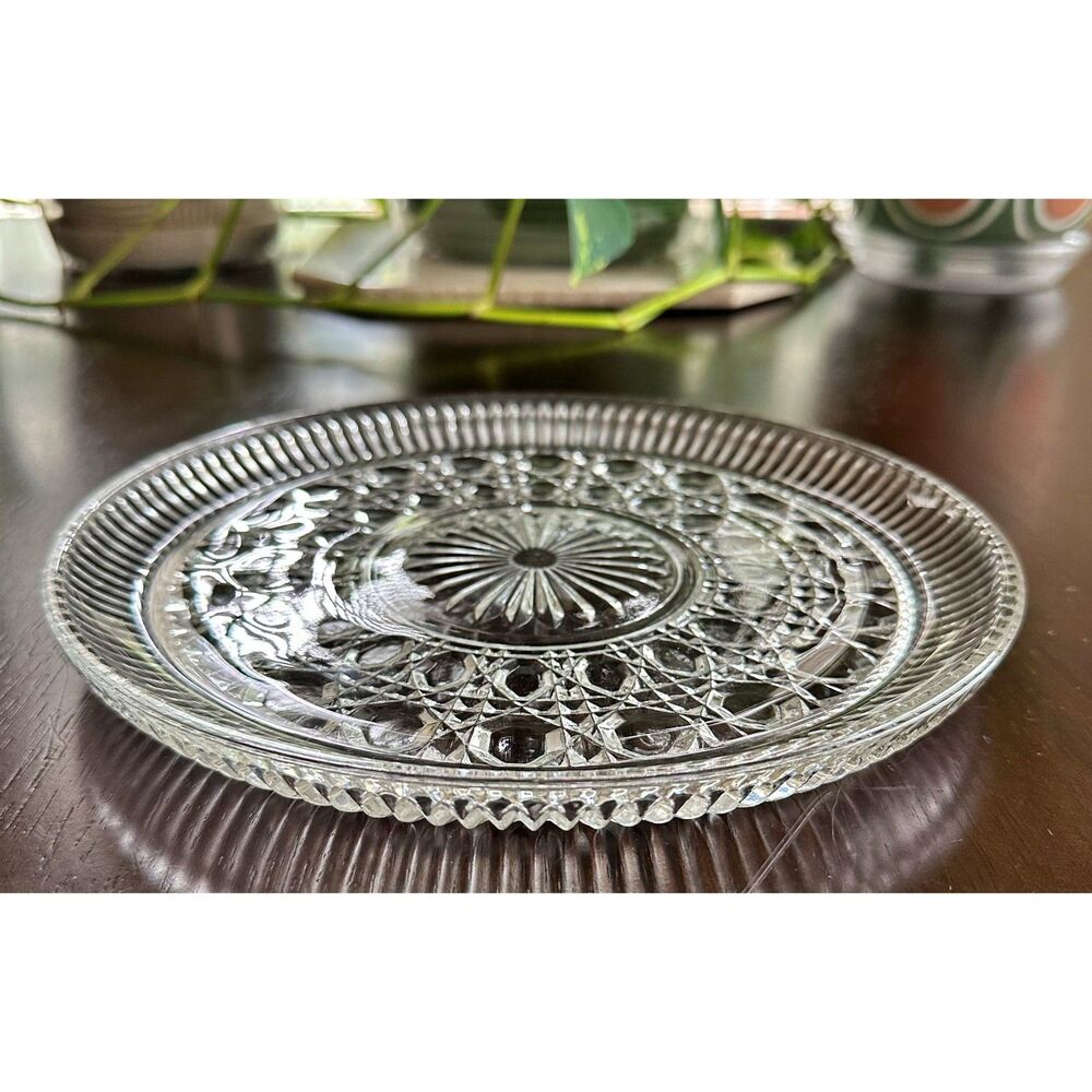 Vintage 70's Federal Glass Serving Plate Windsor Starburst Pattern 9" Diameter